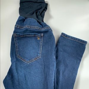 Jessica Simpson maternity jeans